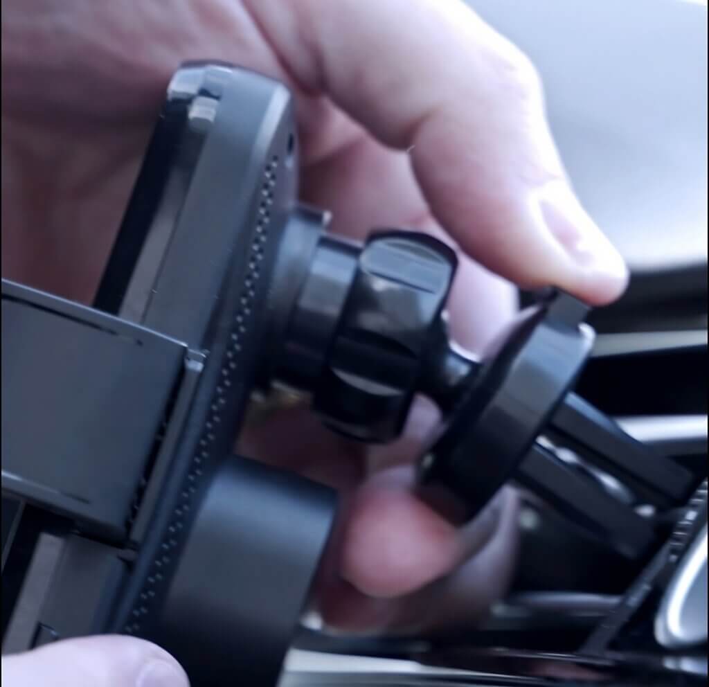 Soporte para teléfono en el coche MISURA MA04: el accesorio perfecto con sujeción para ventilador