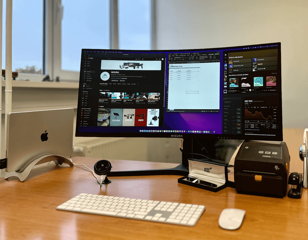 Monitor MISURA w biurze